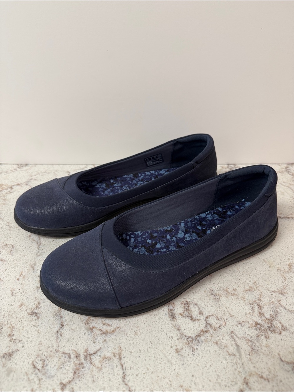 Clarks Navy Blue Women's Slip-On Comfort Flats - Picture 3 of 7